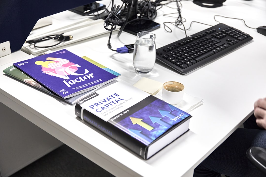 FinanzKompass360 Büro